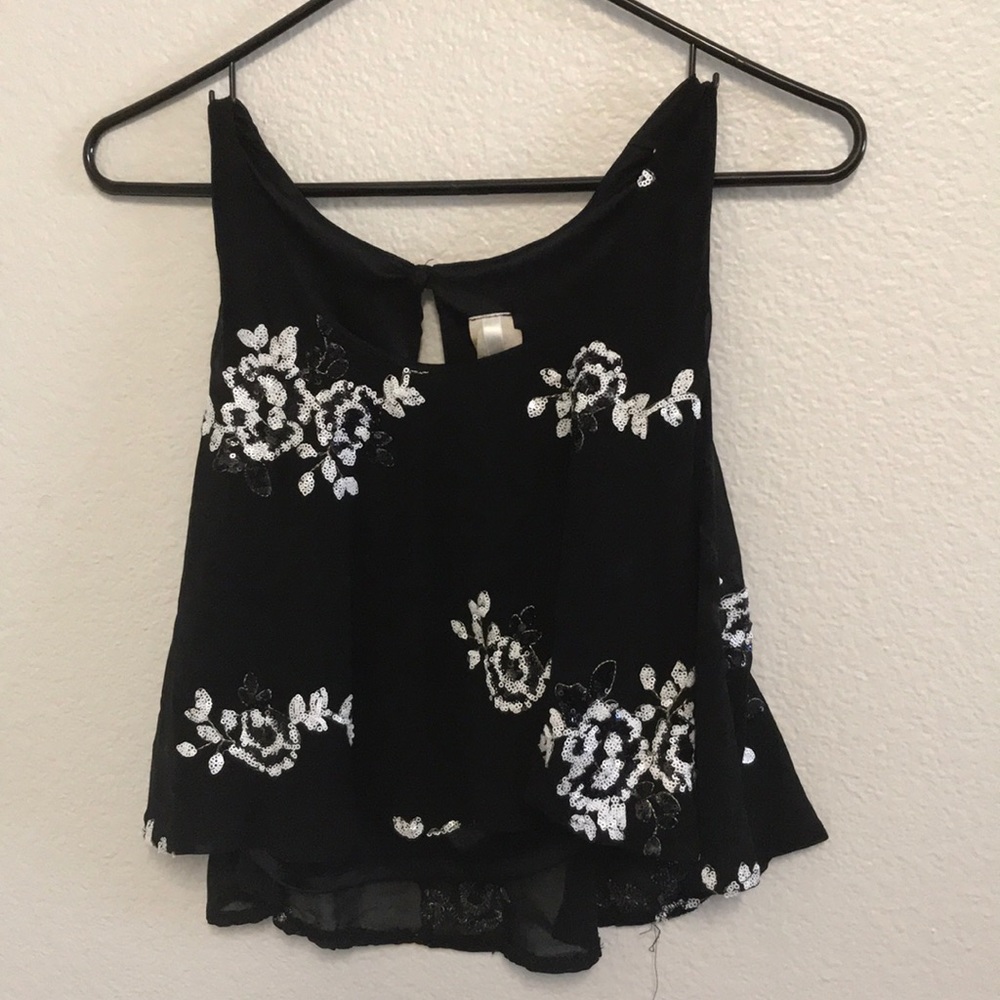 Black and white dressy crop top